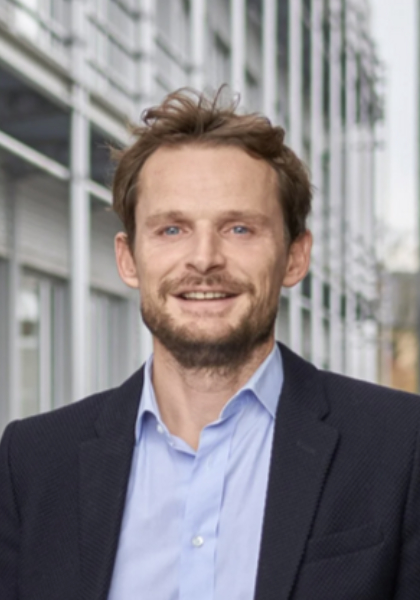Prof. Lucas Pelkmans