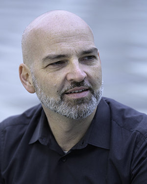 Prof. Mike Schäfer