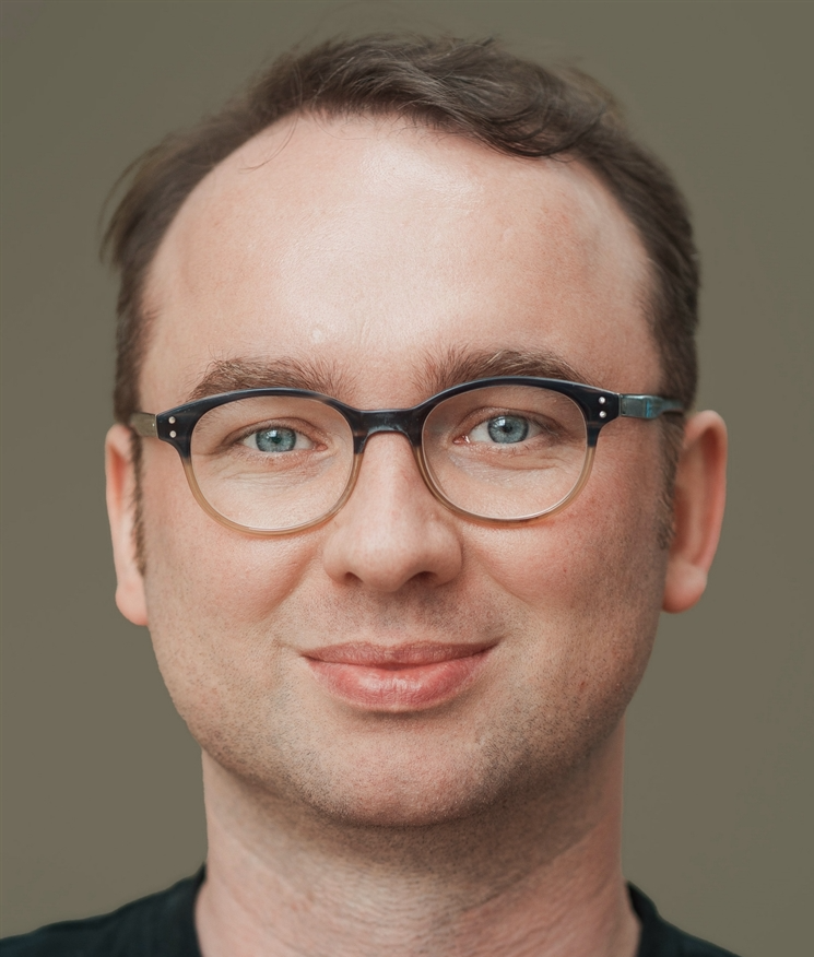 Prof. Sebastian Waszak